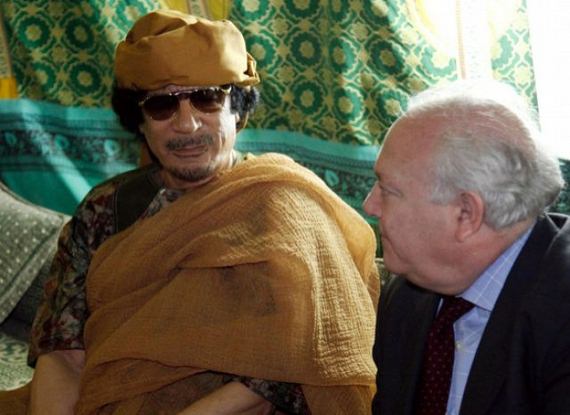muammar gaddafi girlfriend. muammar gaddafi girlfriend. muammar gaddafi-odyguards; muammar gaddafi-odyguards. uefigs139. Sep 12, 05:00 PM. http://www.misterbg.org/AppleProductCycle/