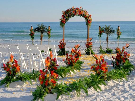 Beautiful Beach Wedding Decorations Posted by Megi7 on October 20 2011