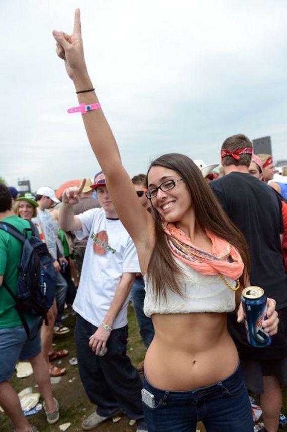 Hot Girls Indy 500 S Infield Snakepit Barnorama