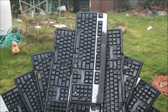 keyboard_throne