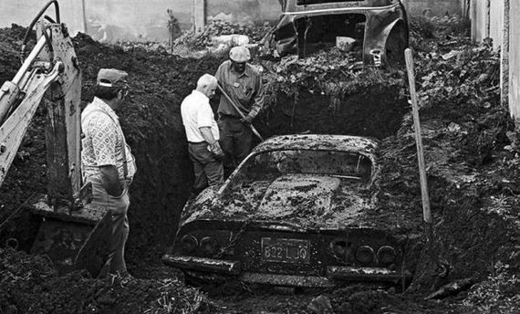 the_real_story_behind_a_buried_ferrari