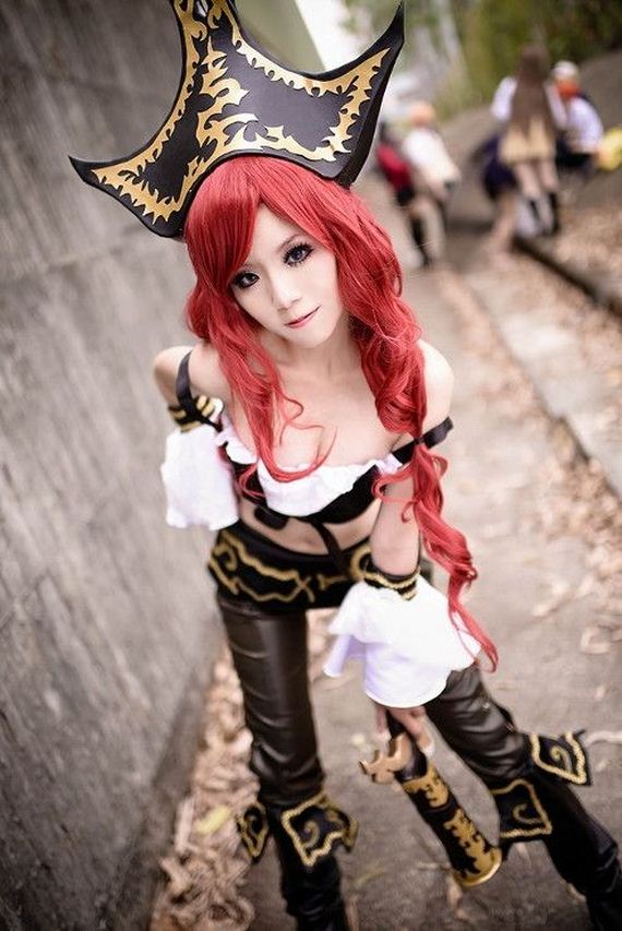 Sexy-girl-pirate