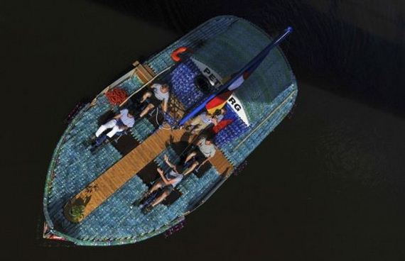 students_build_boat