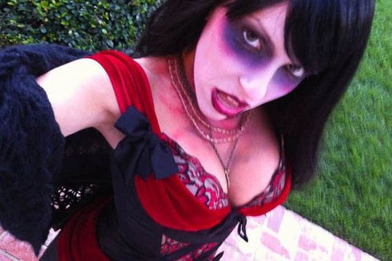 Hot-busty-girls-in-Halloween-costumes