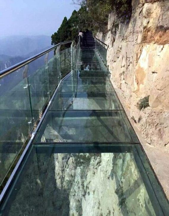 glass_bottom_walkway