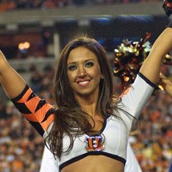 sarah-jones-photos