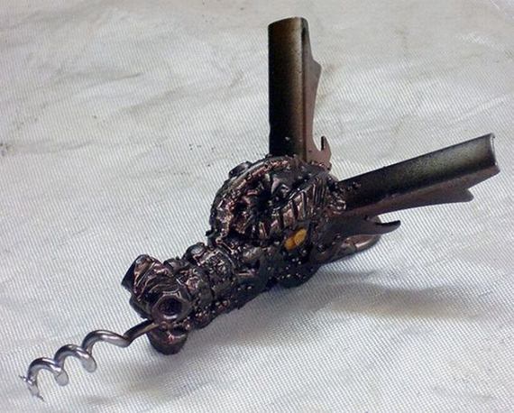 m138