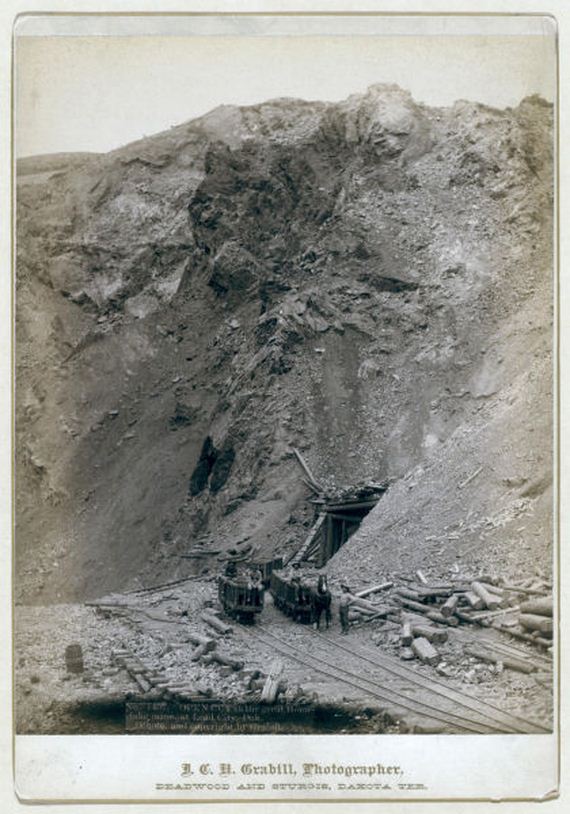 b346