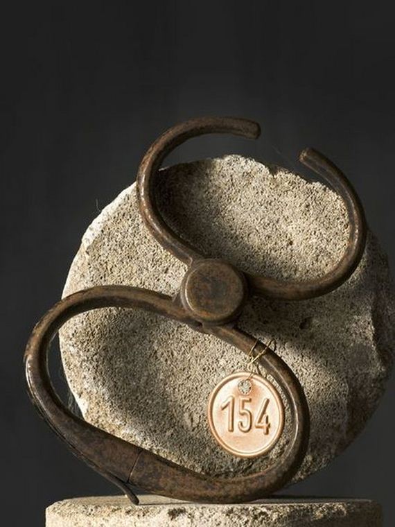 B1527