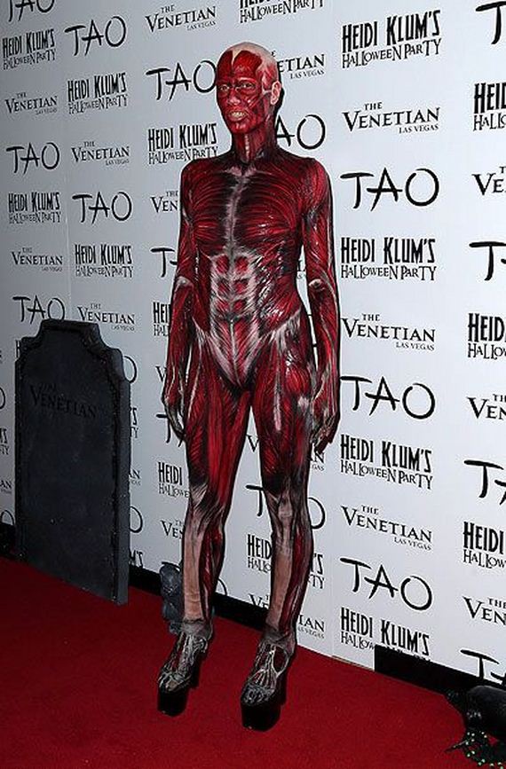 B183