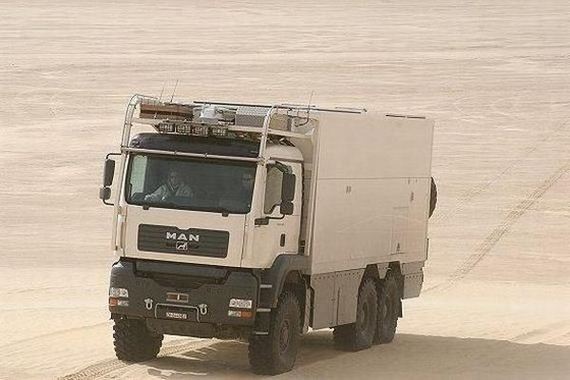 B451