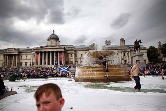 Gloriously-Drunken-Photos-Tartan-Army-London