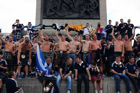 Gloriously-Drunken-Photos-Tartan-Army-London