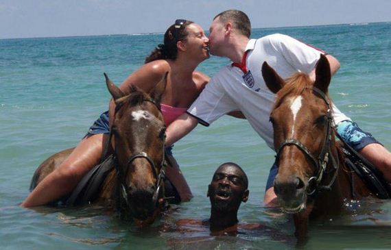 Things-You-Dont-Want-See-Beach-Summer