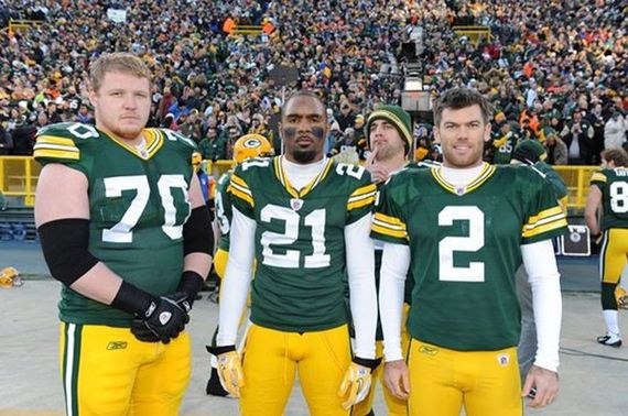 aaron-rodgers-master-photobombe