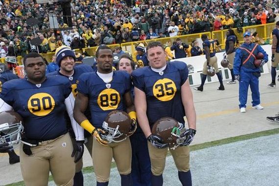 aaron-rodgers-master-photobombe