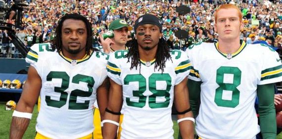 aaron-rodgers-master-photobombe