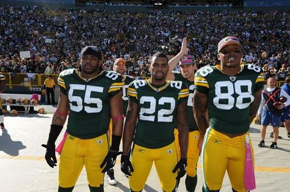 aaron-rodgers-master-photobombe