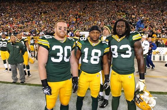 aaron-rodgers-master-photobombe