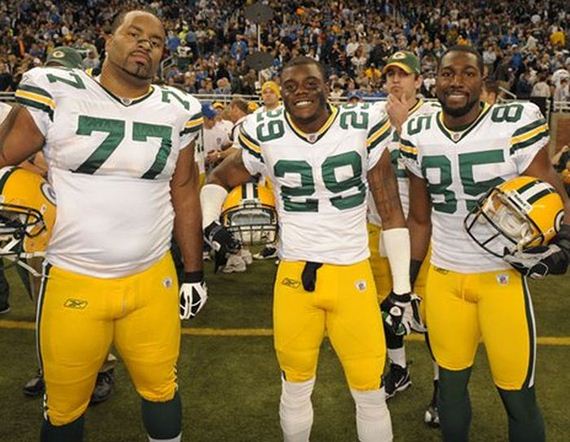 aaron-rodgers-master-photobombe