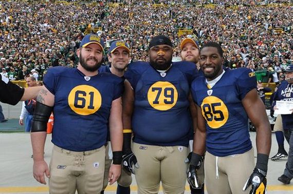 aaron-rodgers-master-photobombe