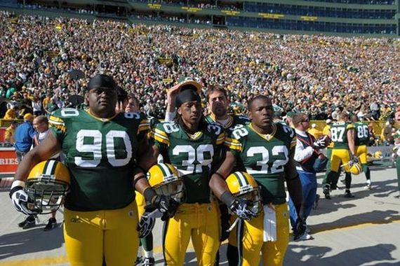 aaron-rodgers-master-photobombe