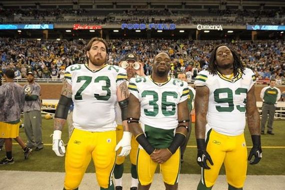 aaron-rodgers-master-photobombe