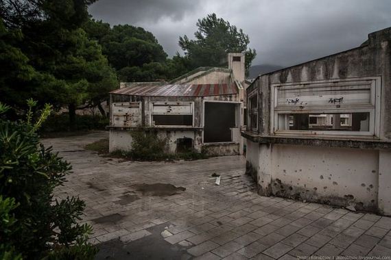 abandoned-resort-in-croatia