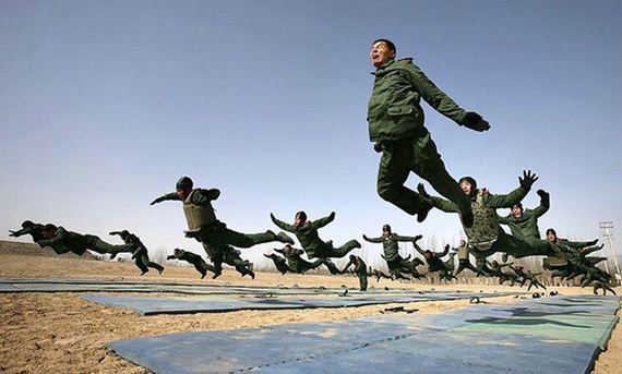 amazing_jumping_snaps_captured_in_various_moments
