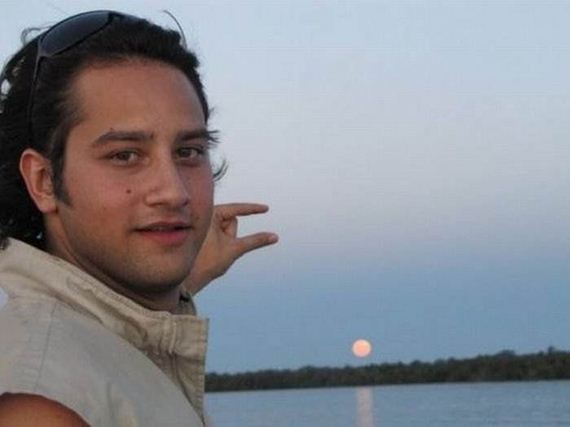 can-someone-photoshop-the-sun-between-my