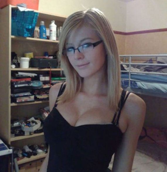 cute_girls_who_will_fulfill_your_teacher_fantasy