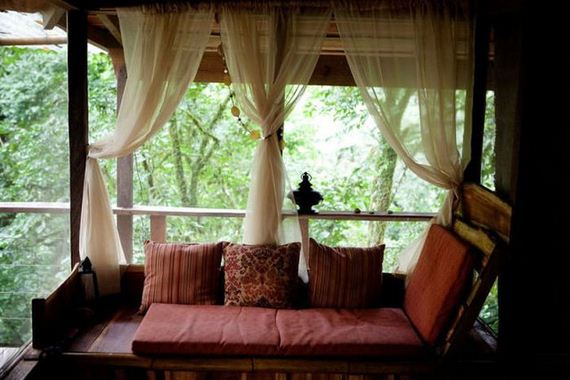 experience_treehouse_living_in_forested_costa_rica_resor