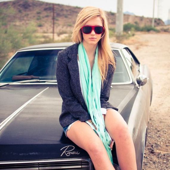 girls-and-cars