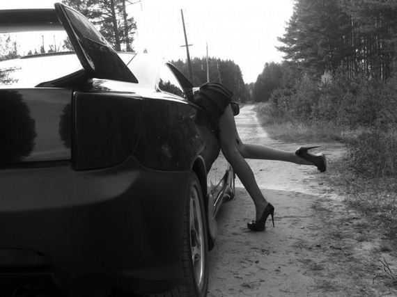 girls-and-cars