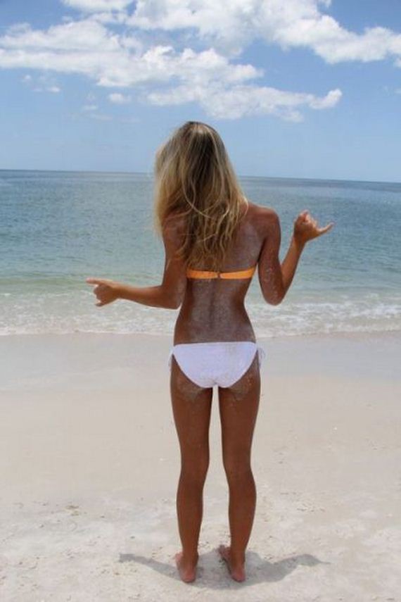 girls-in-bikini-52