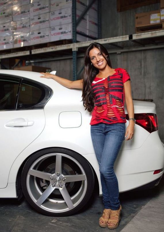 girls_and_cars2