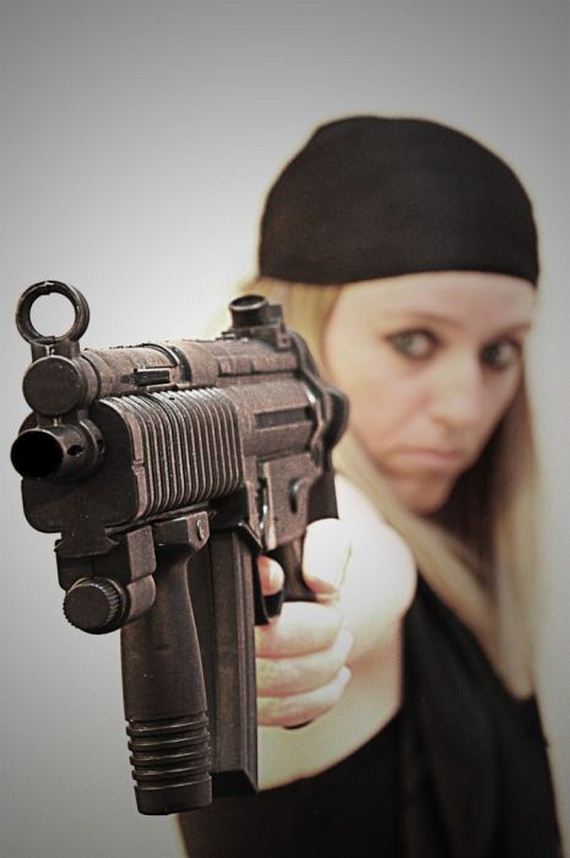 girls_and_guns