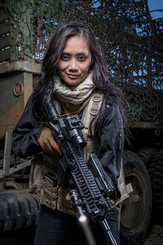 girls_and_guns