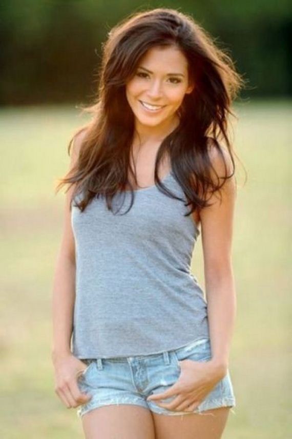 girls_who_make_short_shorts_look_sizzling_hot
