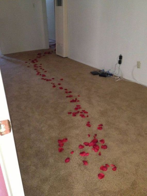 guy_leaves_a_funny_romantic_surprise_for_the_gas_man