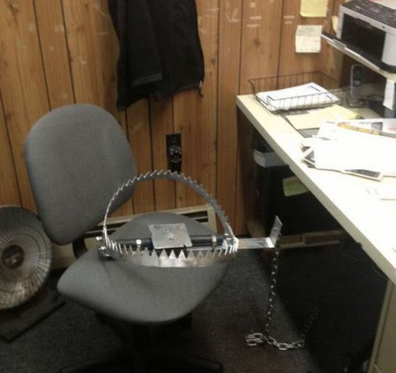 hilarious_work_totally_sucks_images