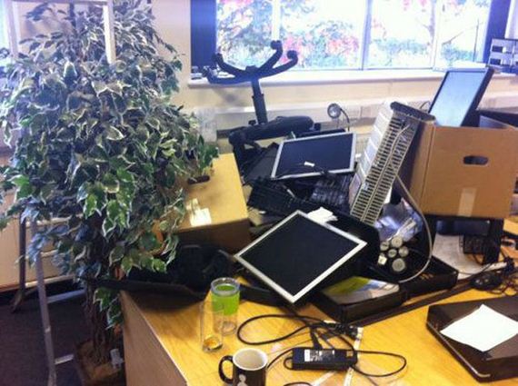 hilarious_work_totally_sucks_images