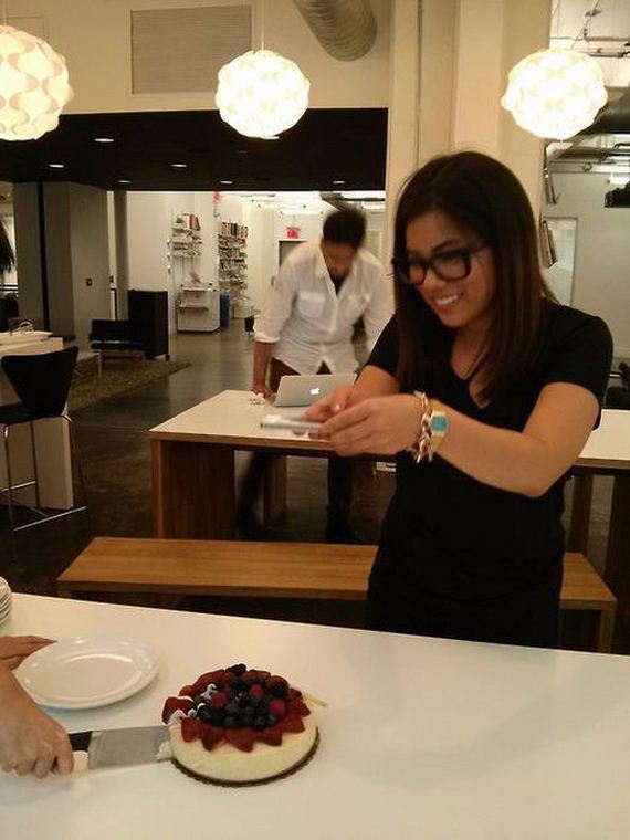 hipsters_who_are_really_food_photographers_in_disguise