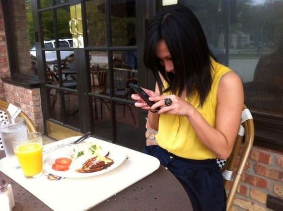 hipsters_who_are_really_food_photographers_in_disguise