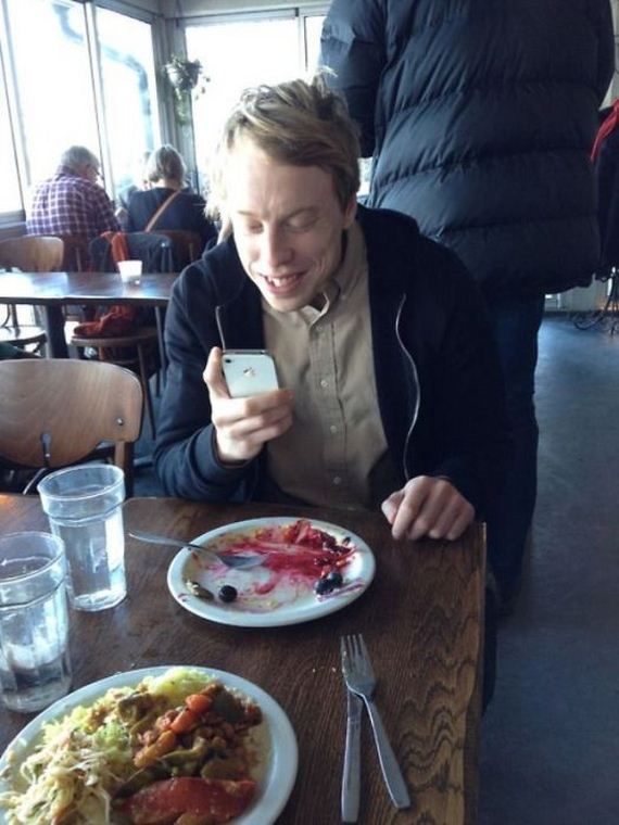 hipsters_who_are_really_food_photographers_in_disguise