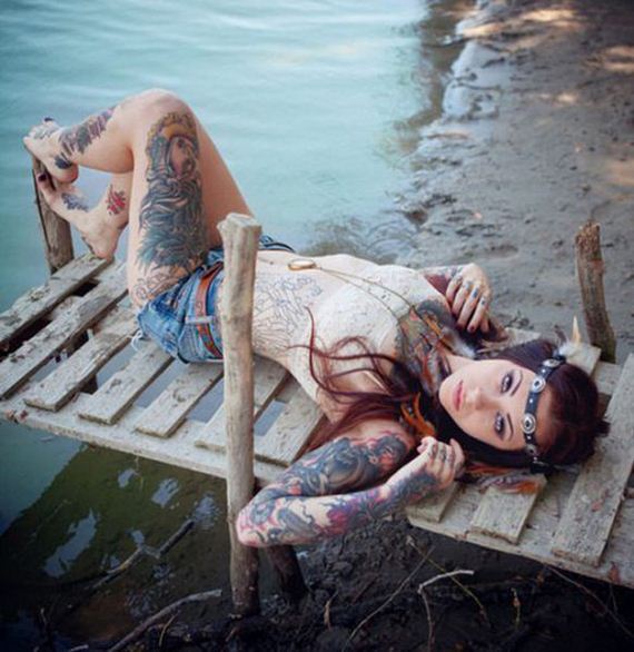 hot-girls-with-tattoos