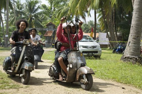 indonesians_ride_the_oddest_motorbikes_ever
