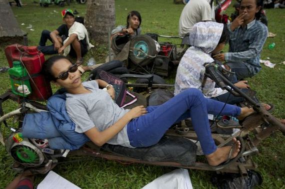 indonesians_ride_the_oddest_motorbikes_ever