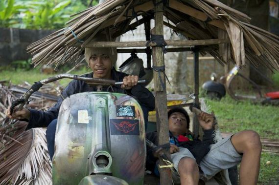 indonesians_ride_the_oddest_motorbikes_ever