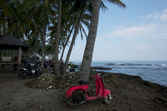 indonesians_ride_the_oddest_motorbikes_ever